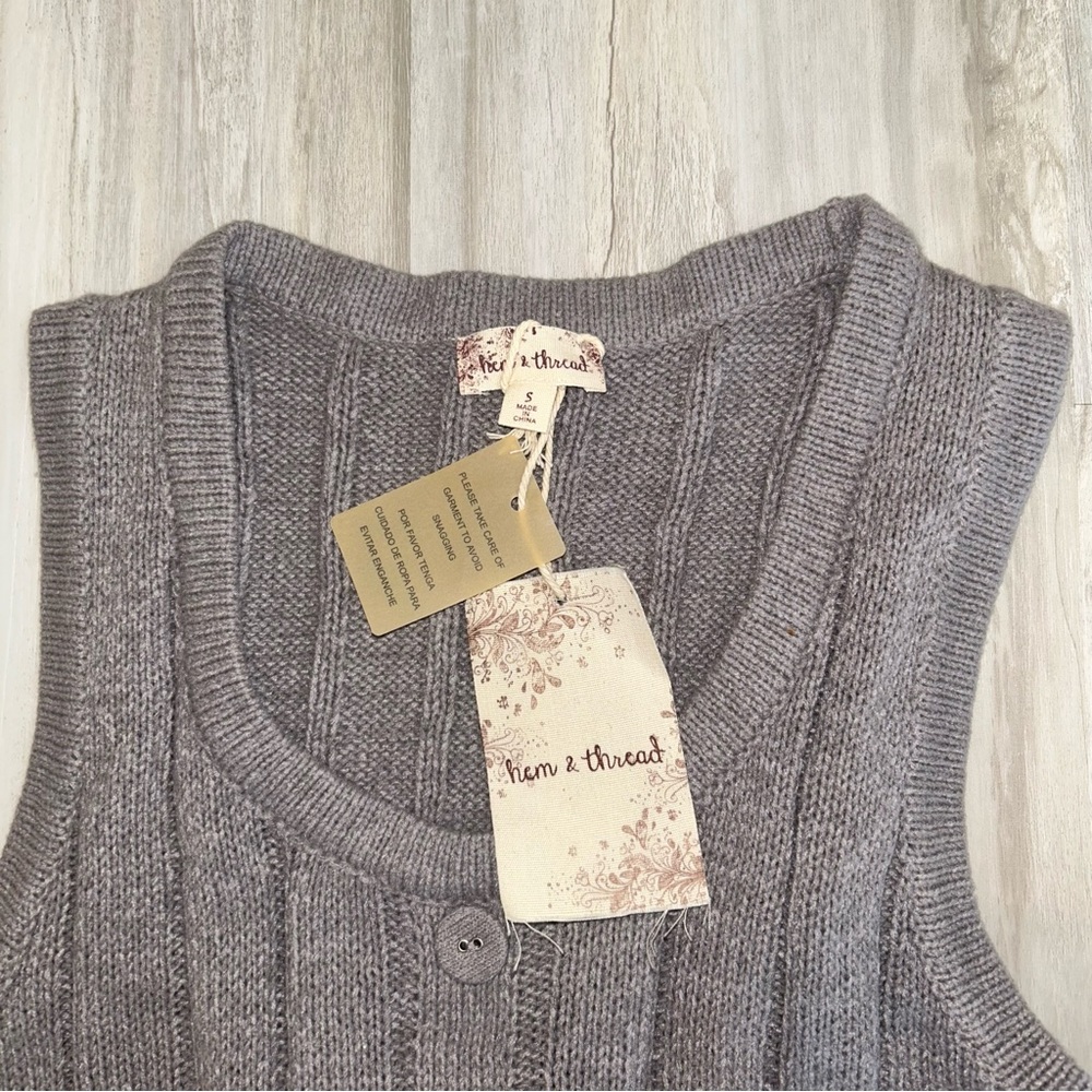 NWT Hem & Thread Ribbed Button-Front Tank Top - Picture 2 of 4